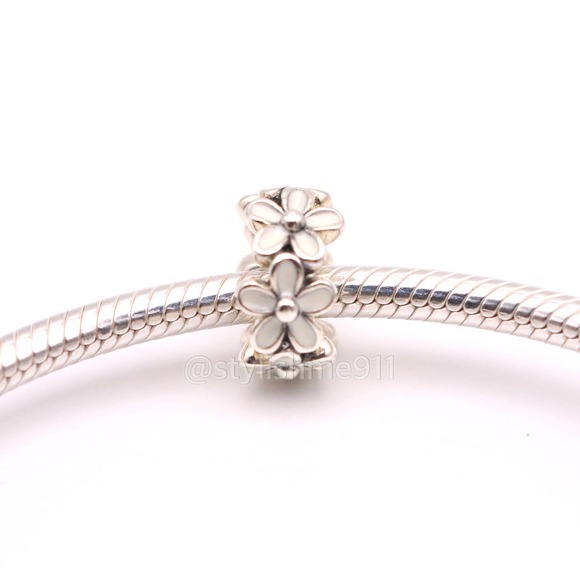 Authentic PANDORA Sterling Silver White Daisy Flower Spacer Charm - Picture 4 of 7